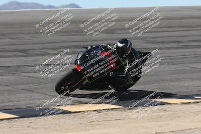 media/Oct-13-2025-Moto Forza (Mon) [[a66d839500]]/3-B Group/Session 2 (Bowl)/